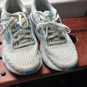 COPY - Brooks like new sneakers Size 8 Light Blue and light grey
